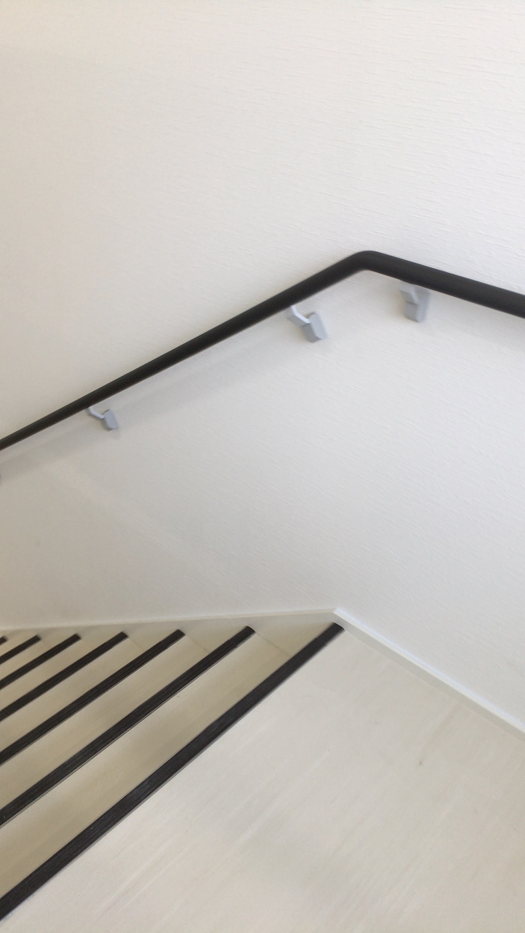 階段手摺 OY34 S60型 ﾊﾝﾄﾞﾚｰﾙ(丸型)34㍉,YK06 ﾀﾞｰｸﾌﾞﾗｳﾝ東京都足立区 某食品